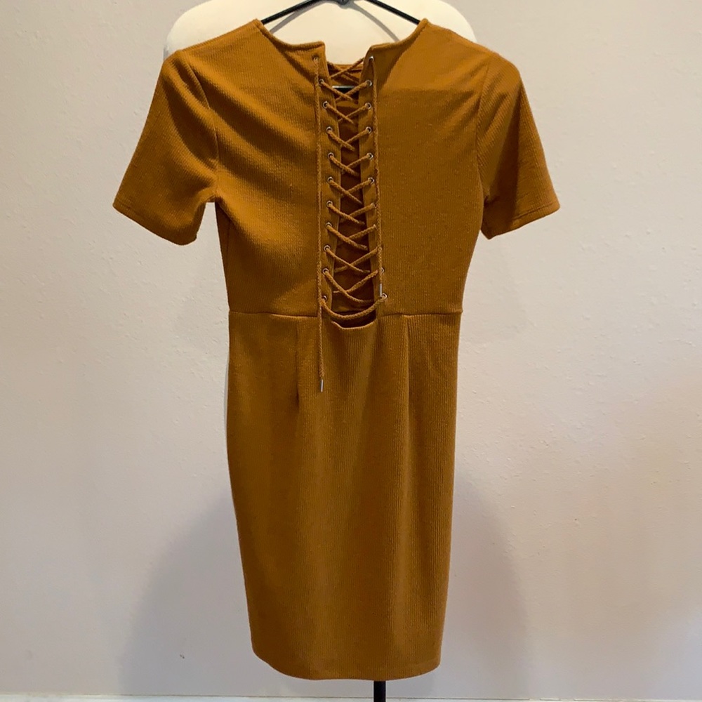 New forever21 lace up back dress